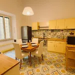 Trastevere Relais & Charme Nel Cuore Di Apartment Rome